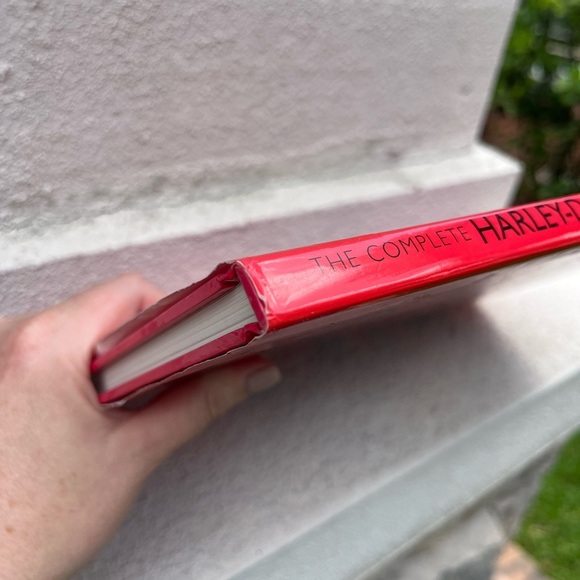 The Complete Harley Davidson A Model-By -Model History - Picture 8 of 9